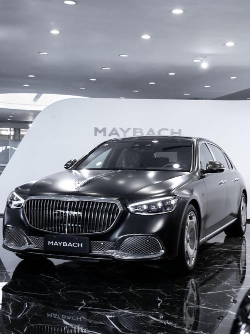 深圳宝安区富傲润企业管理咨询岚图汽车的售后服务让用户无忧出行，迈巴赫未来的豪华车趋势